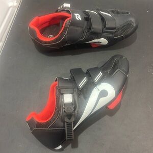 Peloton new shoe size 38 womens 7